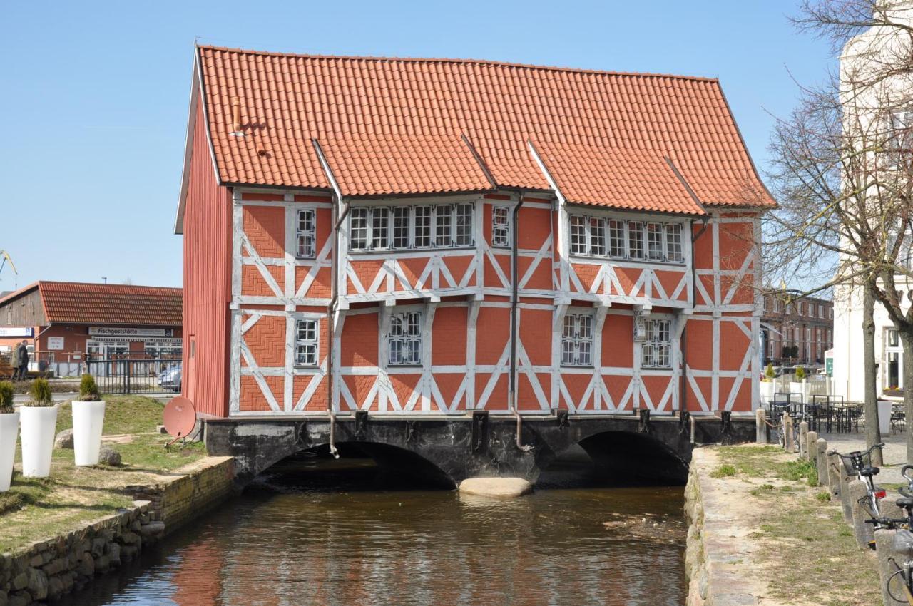 Emilias Hues, Reethaus In Der Bucht Von Wismar ซิเอโรว์ ภายนอก รูปภาพ